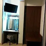 لاكيس كورت *