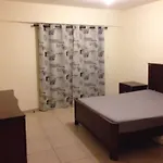 Lakis Court Appartamento *