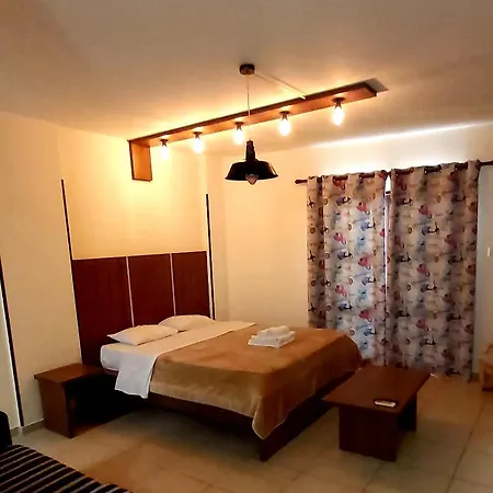 Lakis Court Apartament